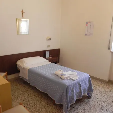 Stella Maris ホテル 2*