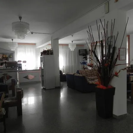 Stella Maris Hotel 2*